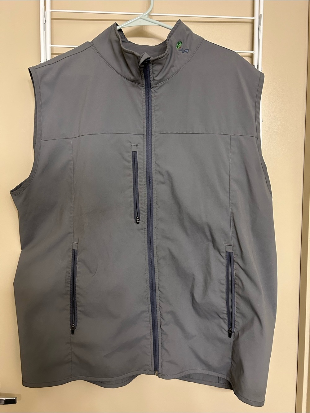 Men's Gray Lightweight Zip-Front Vest